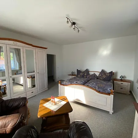Apartment Ferienwohnung-hainberg Ebersbach-Neugersdorf